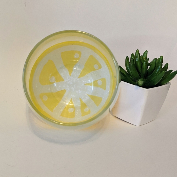 Hand Painted Lemon Stemless Wine Glass - Picture 2 of 4